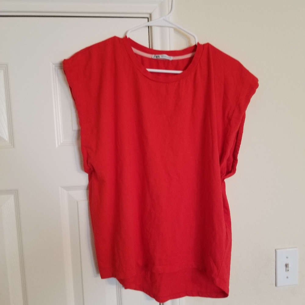 Zara Top in size small